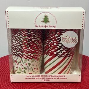 Baking Cups Red and Green Christmas 40 Jumbo Pieces NWT